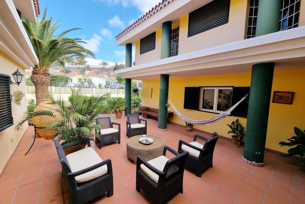 Villa Golf Court *