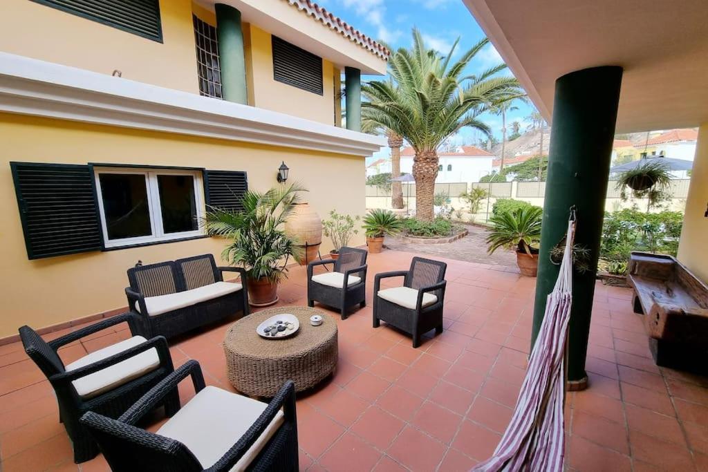 Villa Golf Court