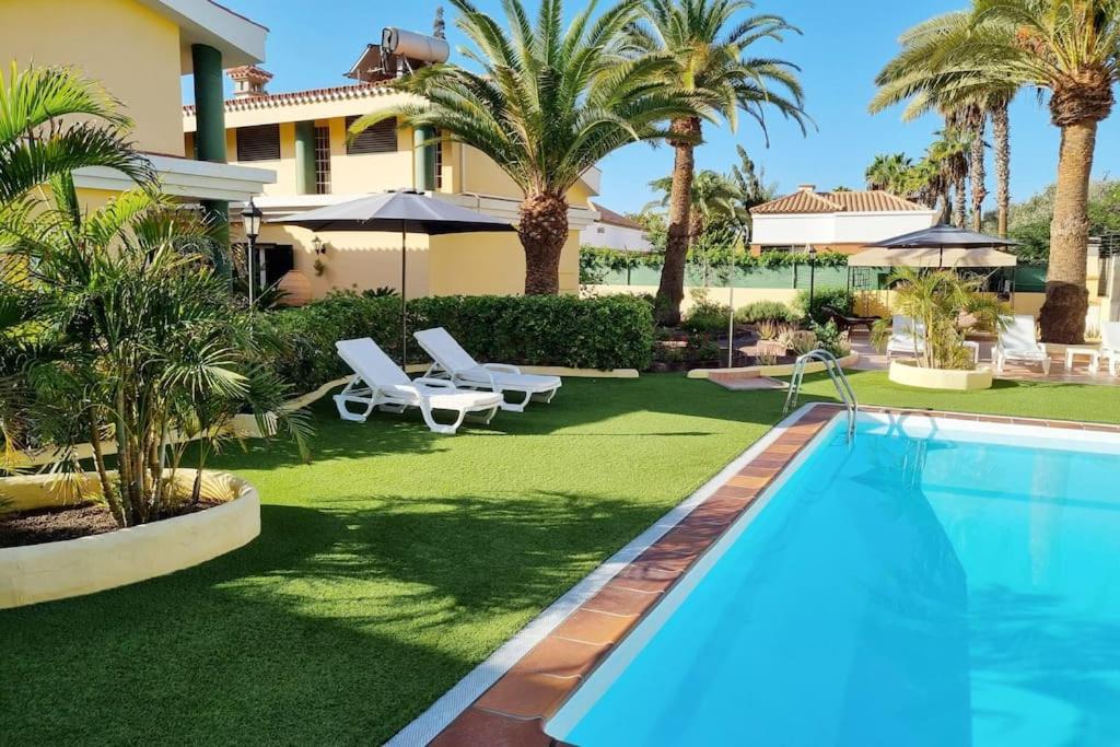 Villa Golf Court *