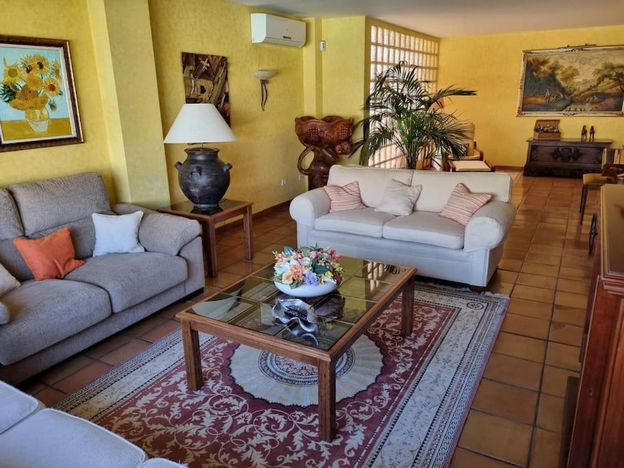 Golf Court Villa